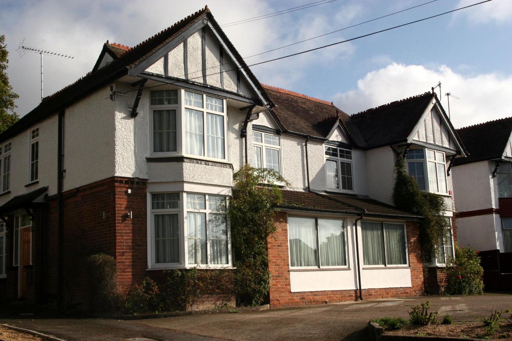 Clifton Lodge Hotel High Wycombe Esterno foto