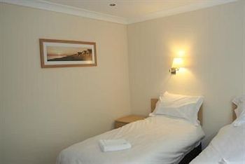 Clifton Lodge Hotel High Wycombe Esterno foto
